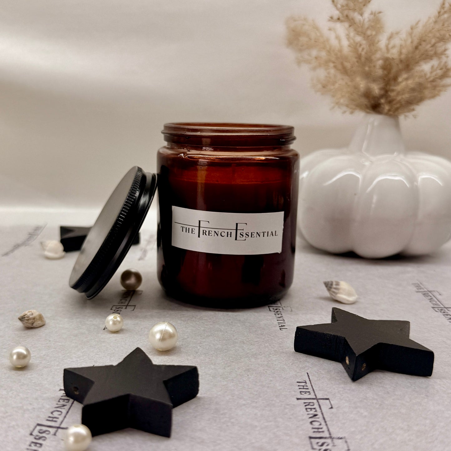 Midnight Maple – A Cozy Embrace in Every Flicker