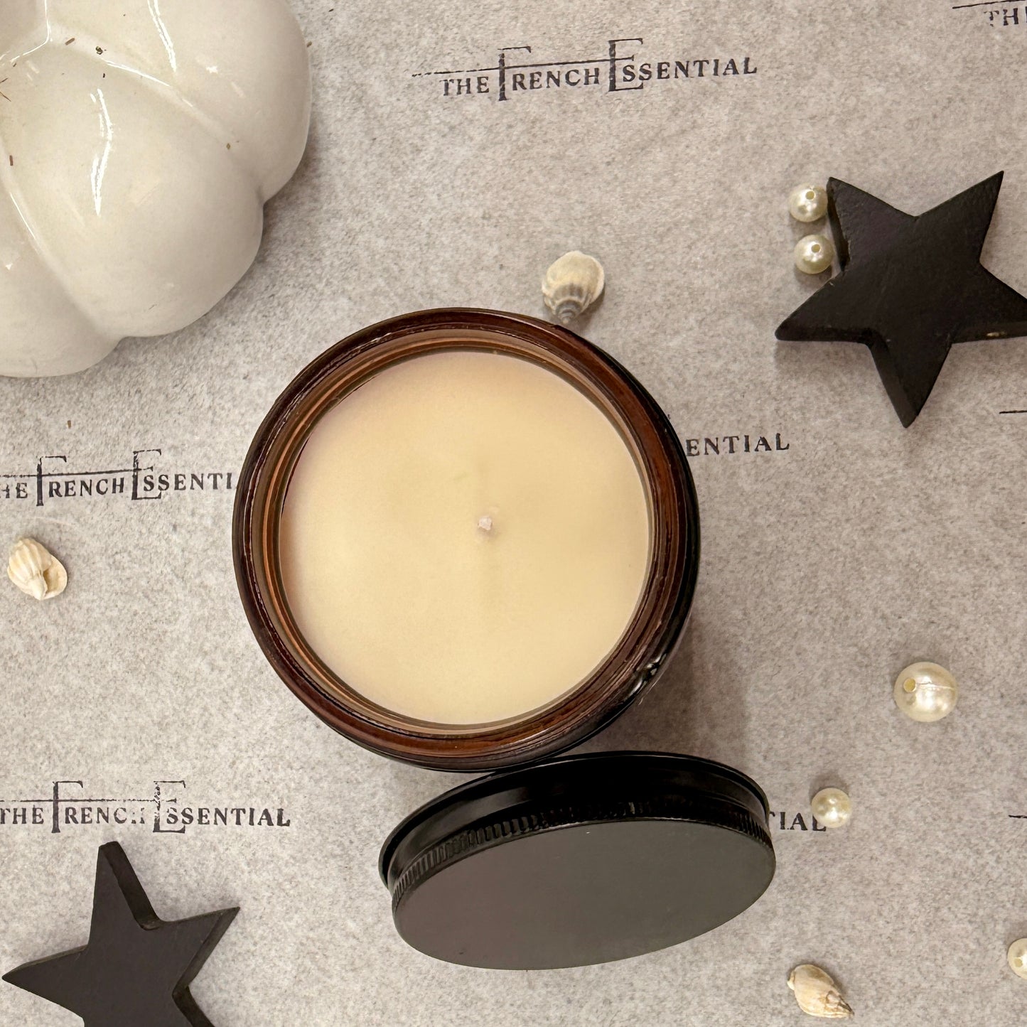 Midnight Maple – A Cozy Embrace in Every Flicker